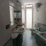 아파트 Corriano-incantevole Casa Con Vista Mare. 포츠올리